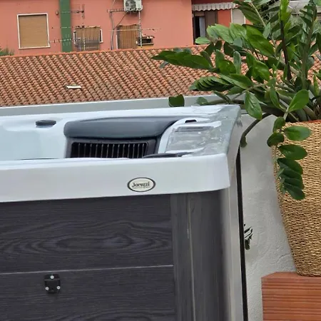 Holiday home Via Del Mare Angolo Via Cavour 2 Iun R1784